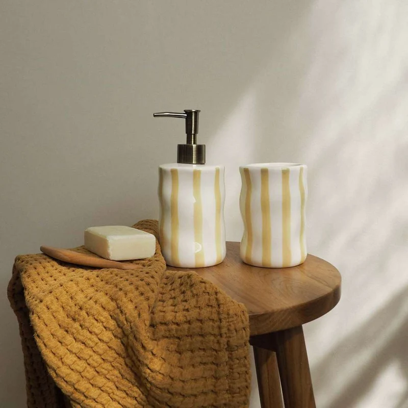 Dispensador de jabón cerámica blanco y beige Bari
