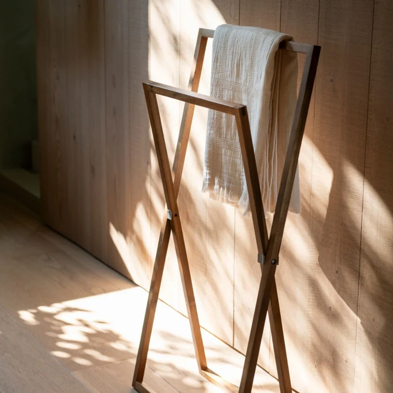 Toallero plegable de madera de acacia